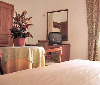 **  Hotel Ferraro Rome Italie